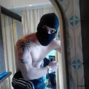 MagicMelon6474의 Viktor the Skinhead