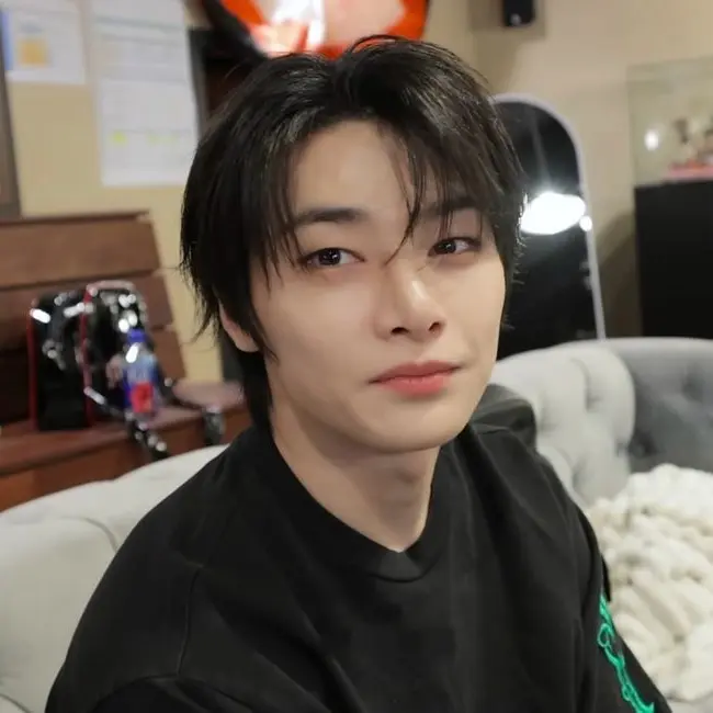 ProneGrape6640의 Mine (Before He Says It)