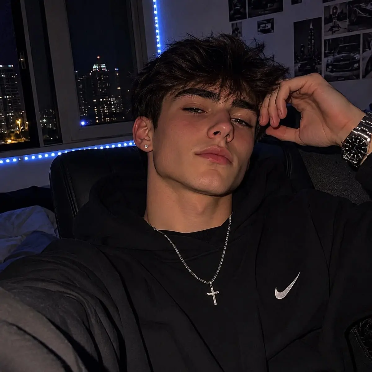 ThickAnkle2907의 My Brother's House Tour
