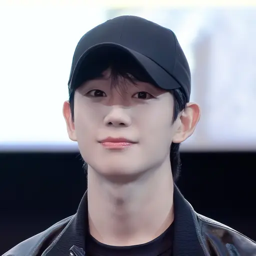 LaxestValue3117의 정해인