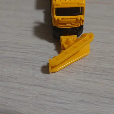 Profile image of 凍結防止剤散布車