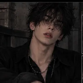 Profile image of Ren