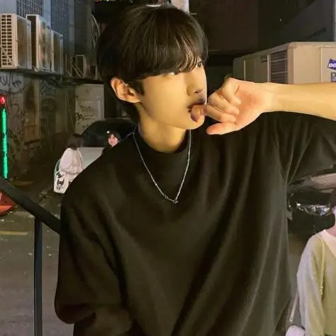 SicklyPlate2778의 설래는 키차이
