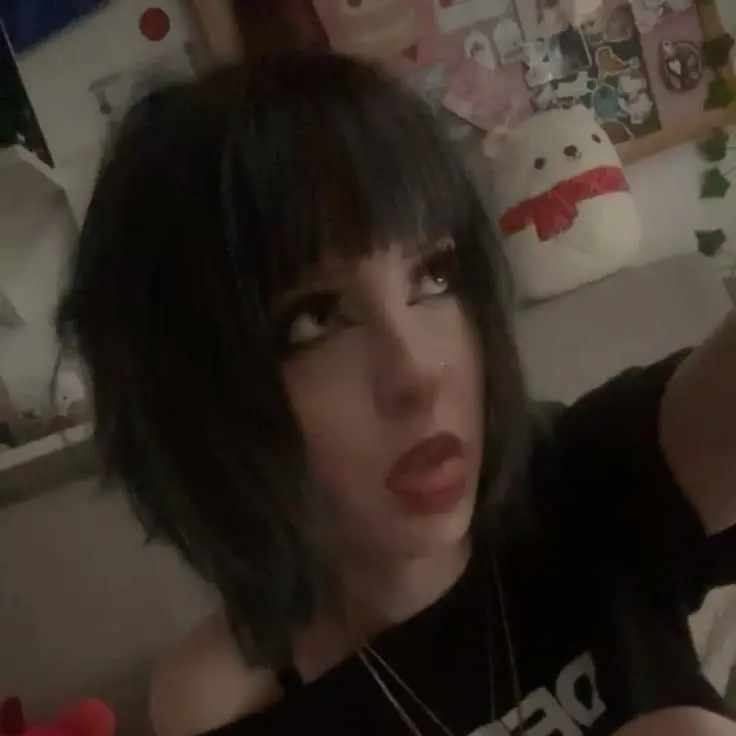 GuiltySour5791의 Alt girl Co-Worker