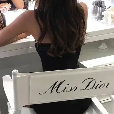 BossyAunt5989의 Model Life