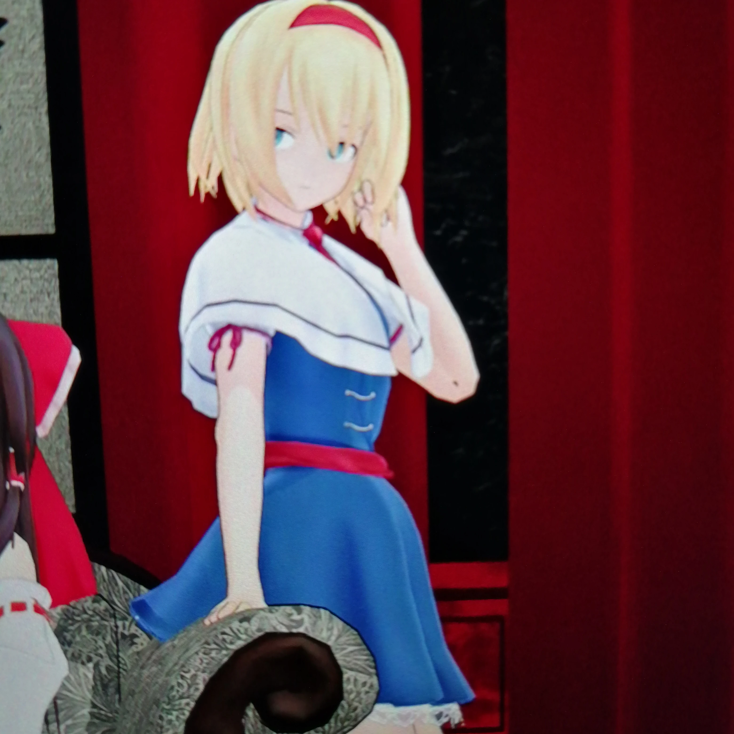 アリスマーガトロイド