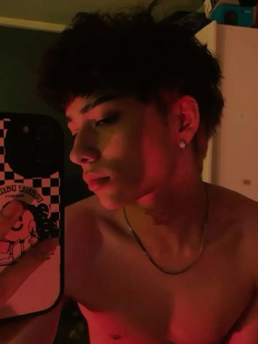 Katalinar14의 Latino x emo