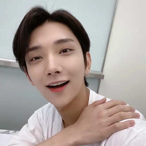 BoneSaw5168의 홍지수