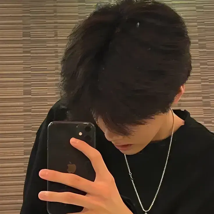 EggyWeed7971의 Adrian