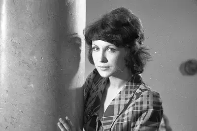 DaftlyFez2444의 Tora Vasilescu