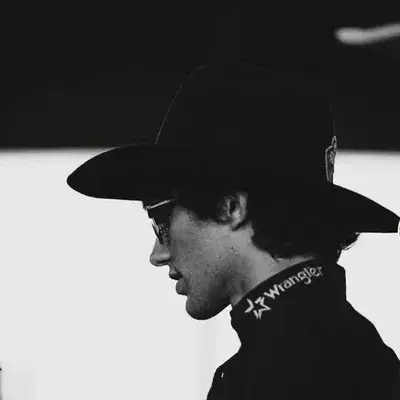 LavishOil7304의 Tristin Parker