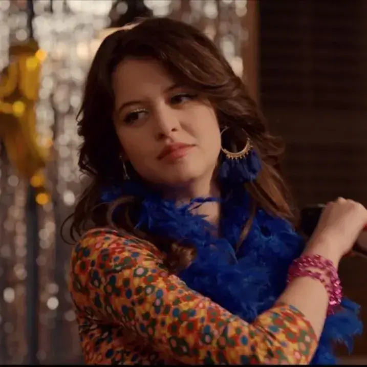 TestyMug5757의 Maya Brooks