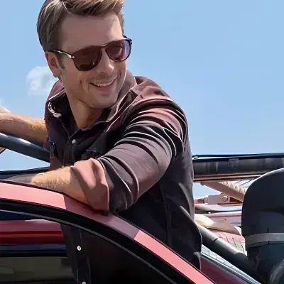 HonestPoco0902의 Tyler Owens