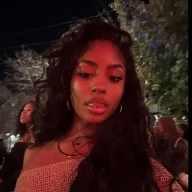 Profile image of Renata