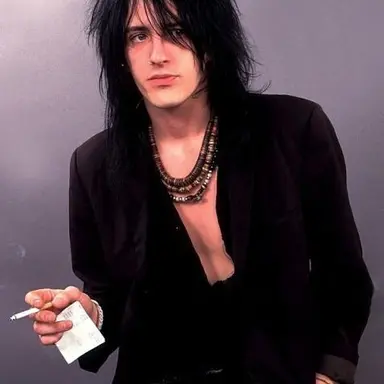 Profile image of Izzy