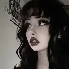 Profile image of Elara