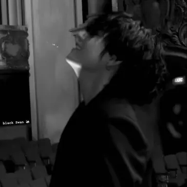 Profile image of V