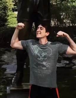 Profile image of Oliver Phelps