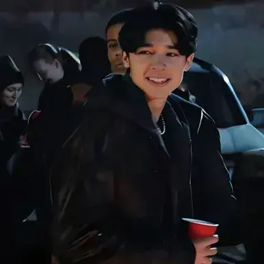 LavishIdol9847의 Mateo Vargas