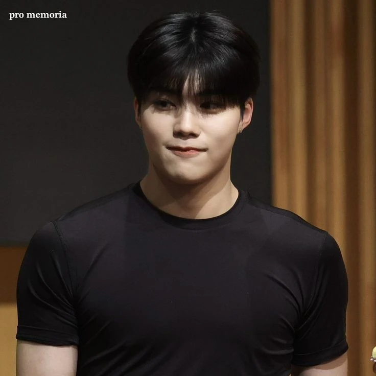 박건욱