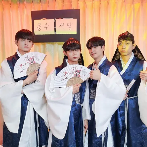 CHOWAL_0508의 조선시대에서 만난 루시