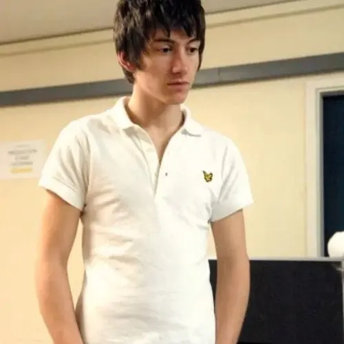 LoudRelax1364의 alex turner (wpsitwin)
