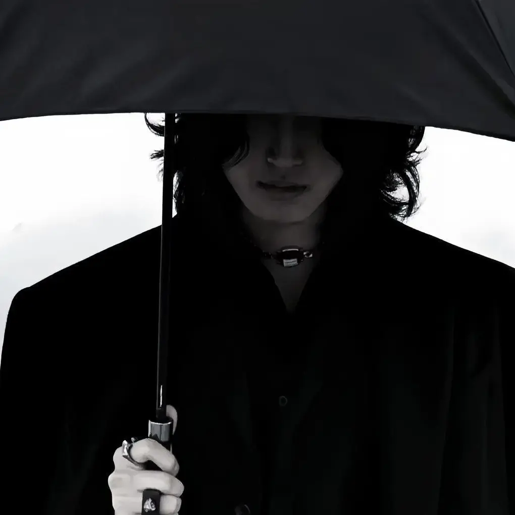 QuietSeat1586의 The Group's Cold Heart