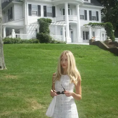 Profile image of Ashley Woodstone