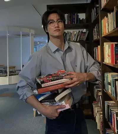 AmusedRate9625의 Professor Everdeen