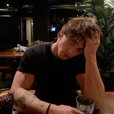 Profile image of damian