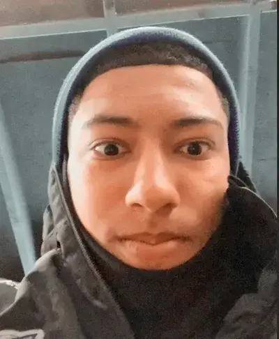 HerbalQuail5847의 Leo Thompson