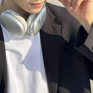 김건우