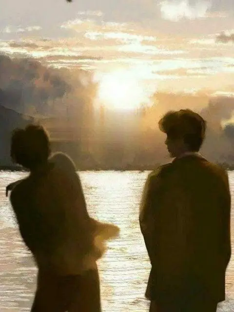 FinalPress0640의 "Some feelings are safest when left unsaid."