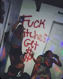 Profile image of Popular friend group