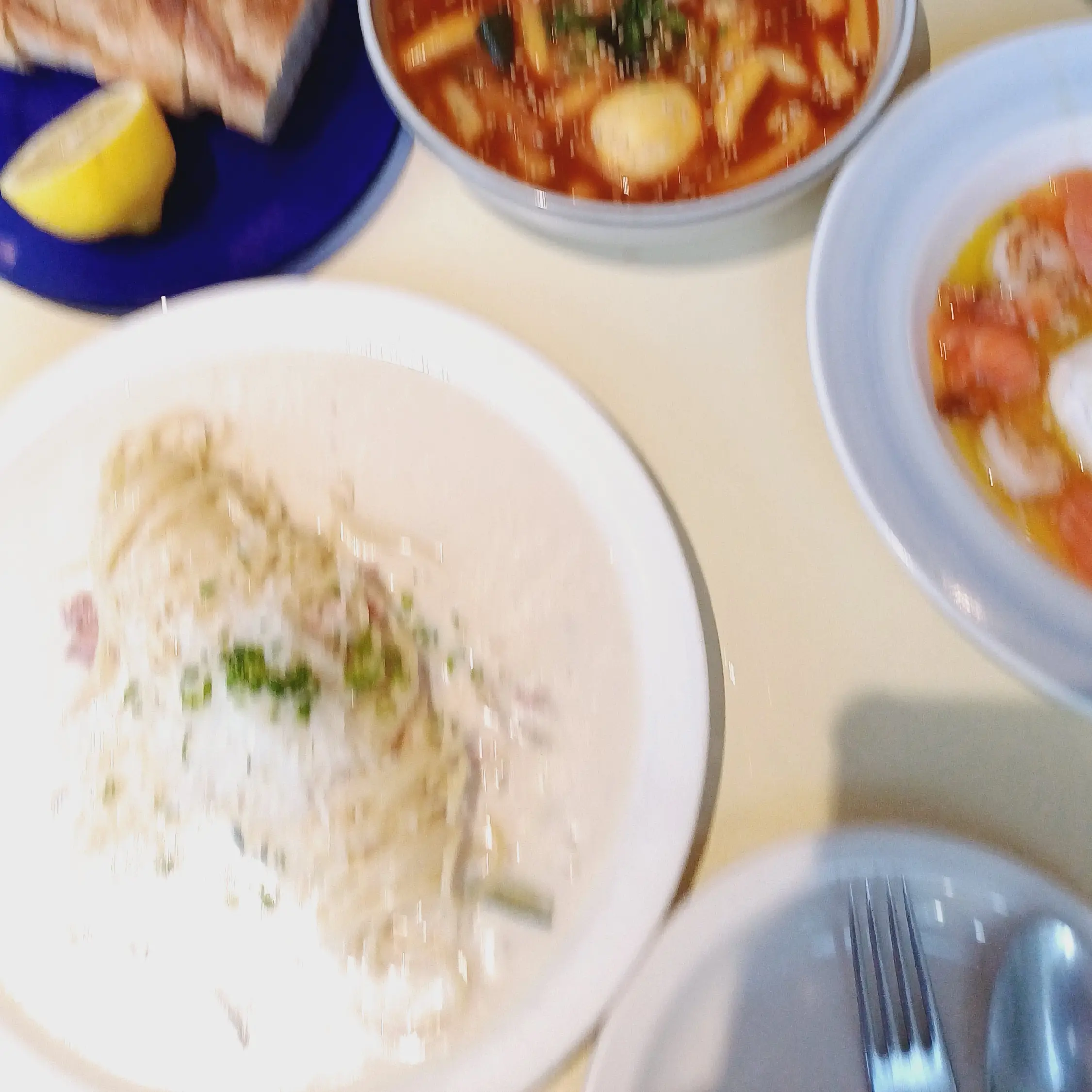 SimpleSheaf4884의 당신은 서윤,오빠,시원과 병원에 있다
