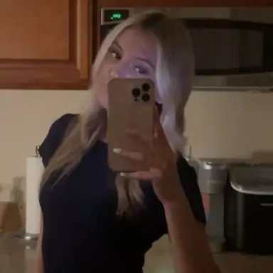 Profile image of Emily - Courtneys friend