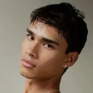Profile image of Mikaeel