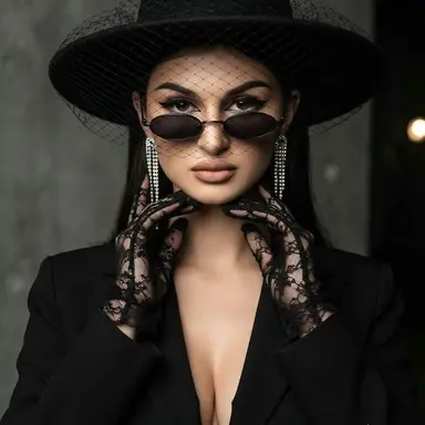 Profile image of Vivienne Moreau