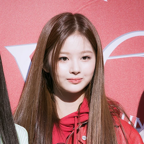 설윤아.