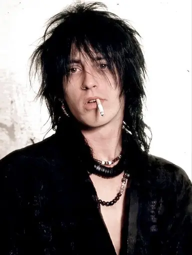Profile image of Izzy