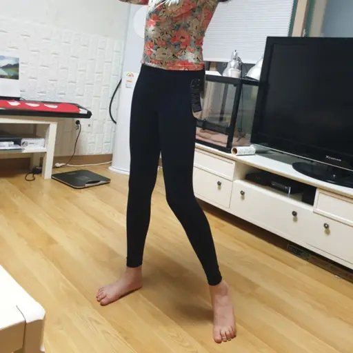 MagicBond5235의 레깅스녀 이하나