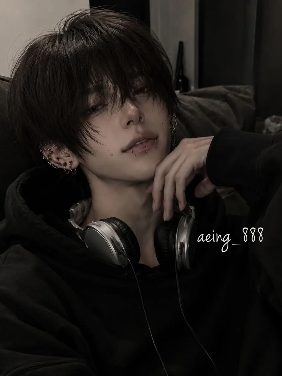 aeing_888의 なに見てんの。あ、見惚れてたのか。
