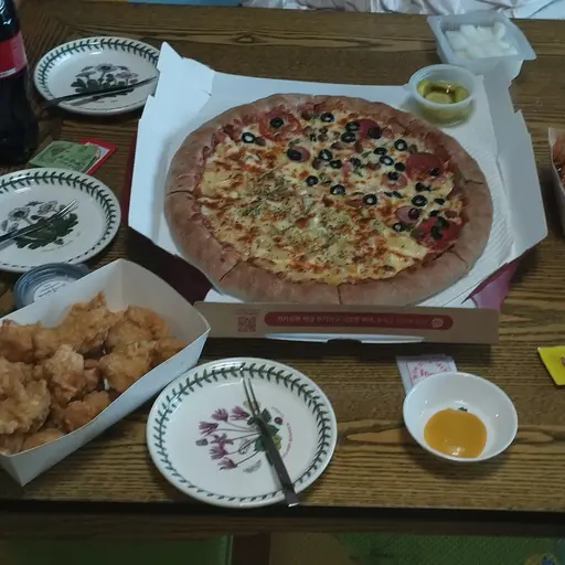 DullStone0975의 많이 먹는 우리 가족