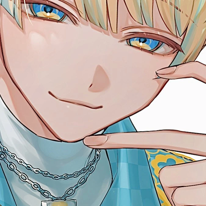 緋八マナ