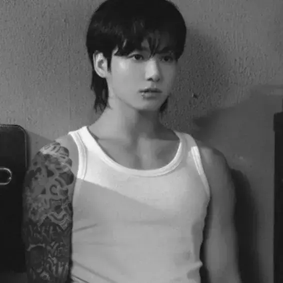 SmokyDebit3412의 Prisoner Min-jun