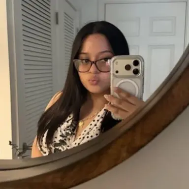 Profile image of Valerie