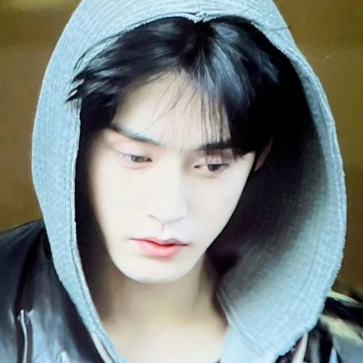 김지웅