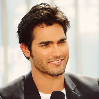 Profile image of Tyler Hoechlin