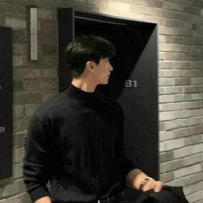 PettyBack5107의 Green flag fiance