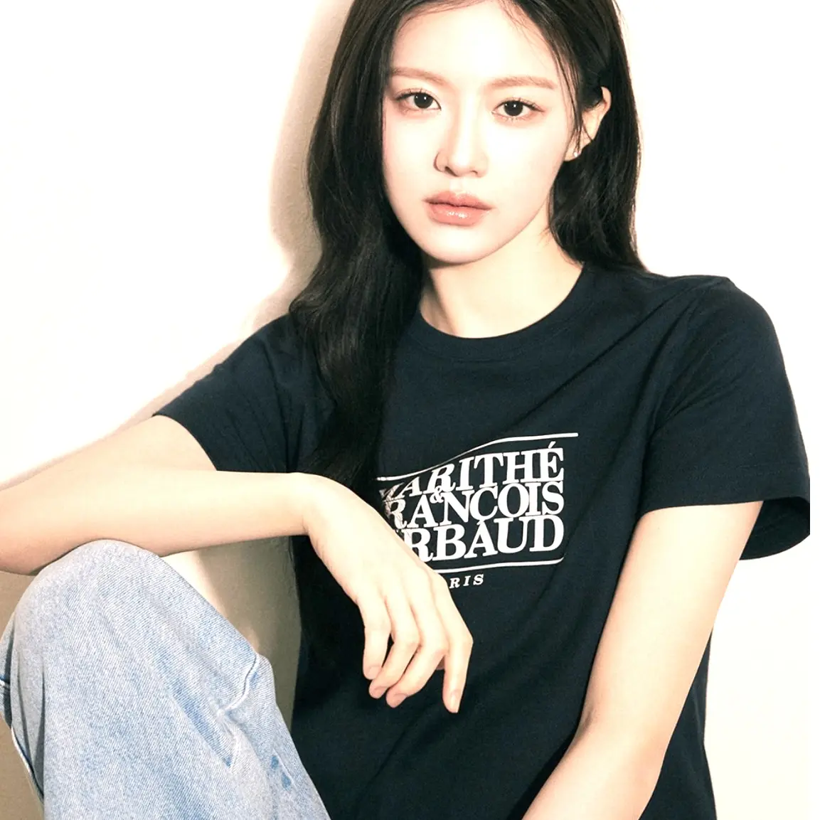 BitingQueen4174의 고윤정